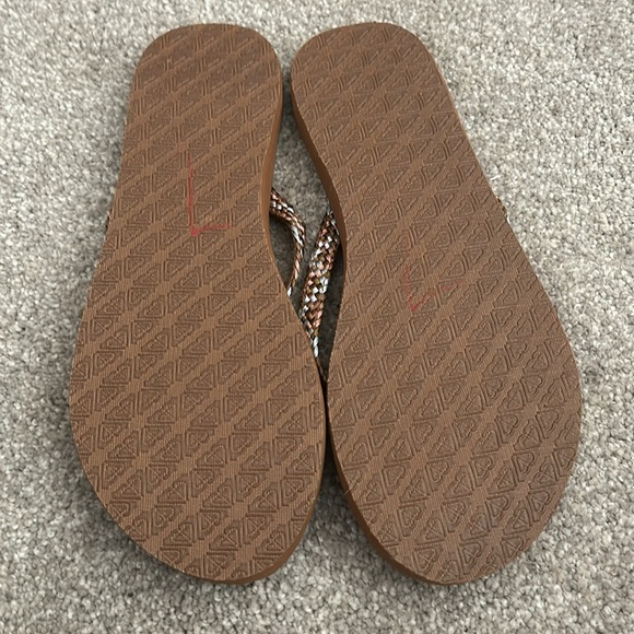 Roxy Copper & Rose Gold Flipflops - Picture 5 of 5